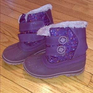 Girls snow boots